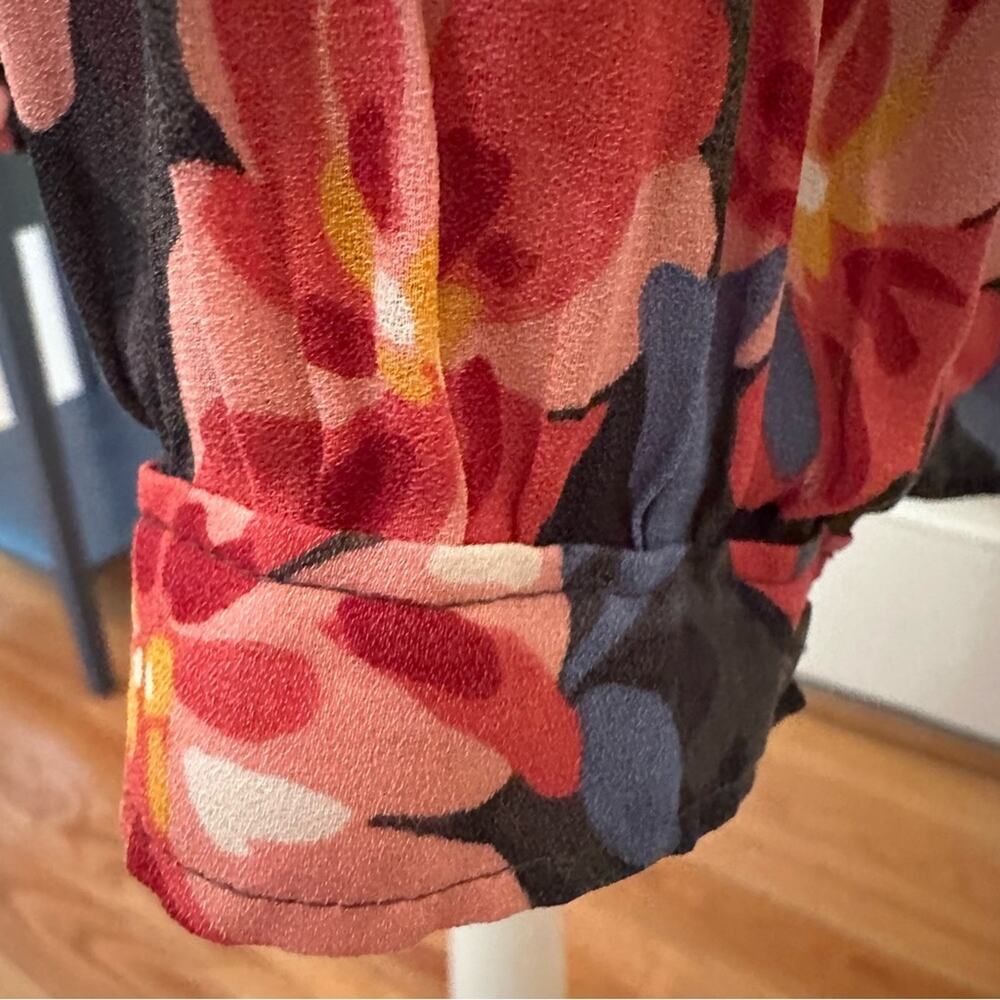 Loft Long Sleeve Floral Print Top, Size M. Black background with peach flowers - Picture 5 of 8